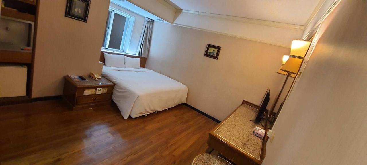 Tapeng Bay Holiday Hotel Donggang Buitenkant foto