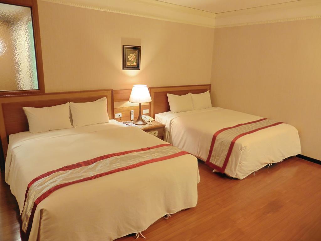 Tapeng Bay Holiday Hotel Donggang Buitenkant foto