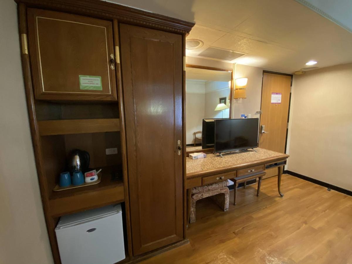 Tapeng Bay Holiday Hotel Donggang Buitenkant foto